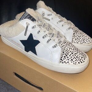 Vintage Havana Faux Shearling & Calf Hair Mixed-Media Slip-On Runners Wmn Size 8